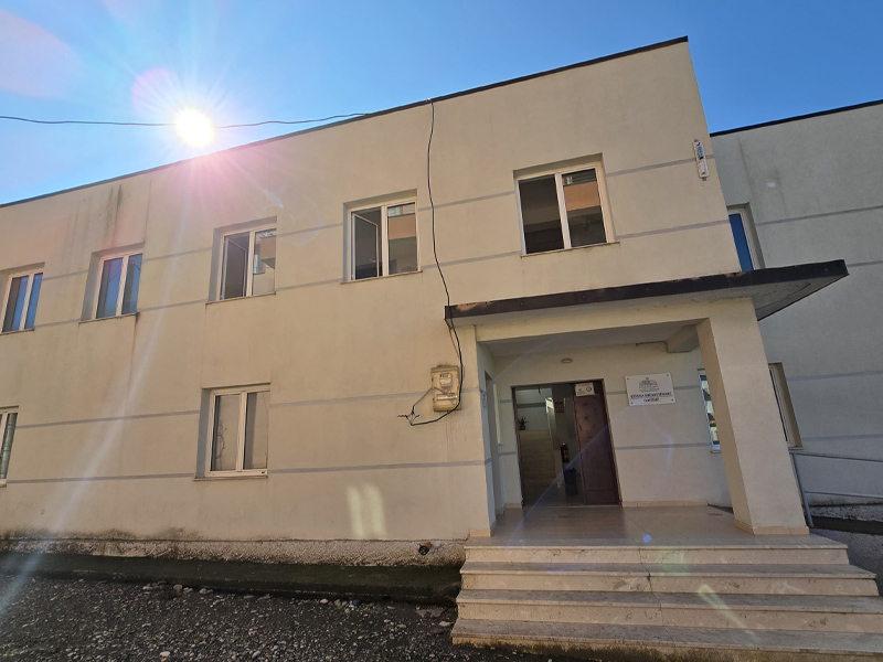 https://healthy.qarkuelbasan.gov.al/wp-content/uploads/2025/07/healthy-albania-spitali-gostime.jpg
